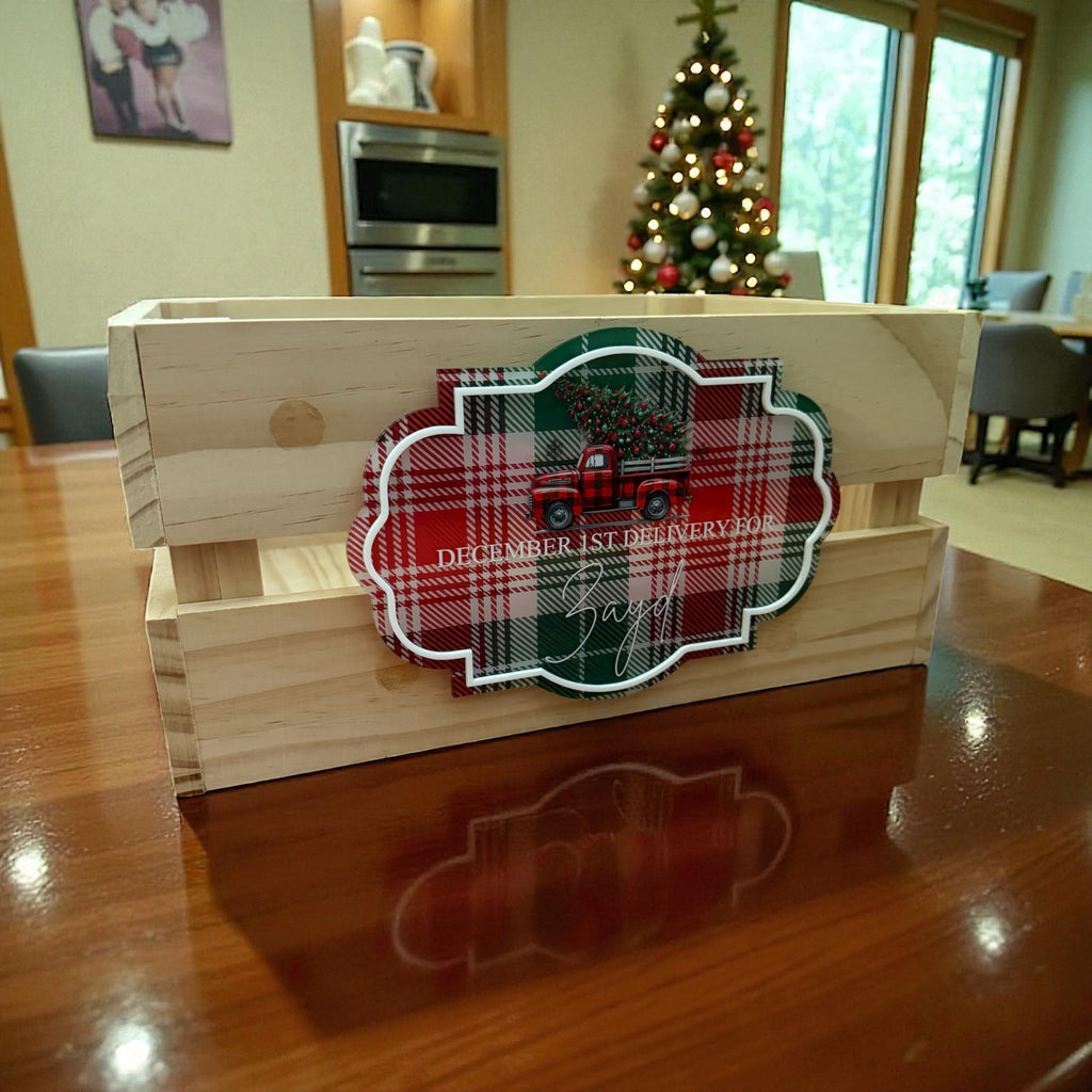 Interchangable crate with seasonal plaques