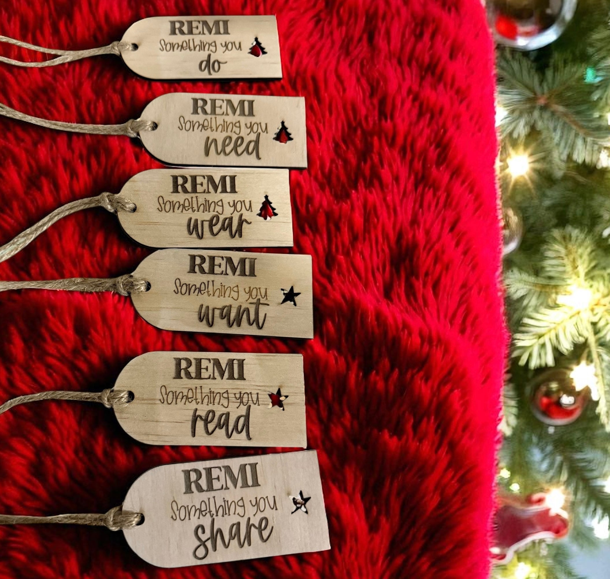 Christmas gift tag set