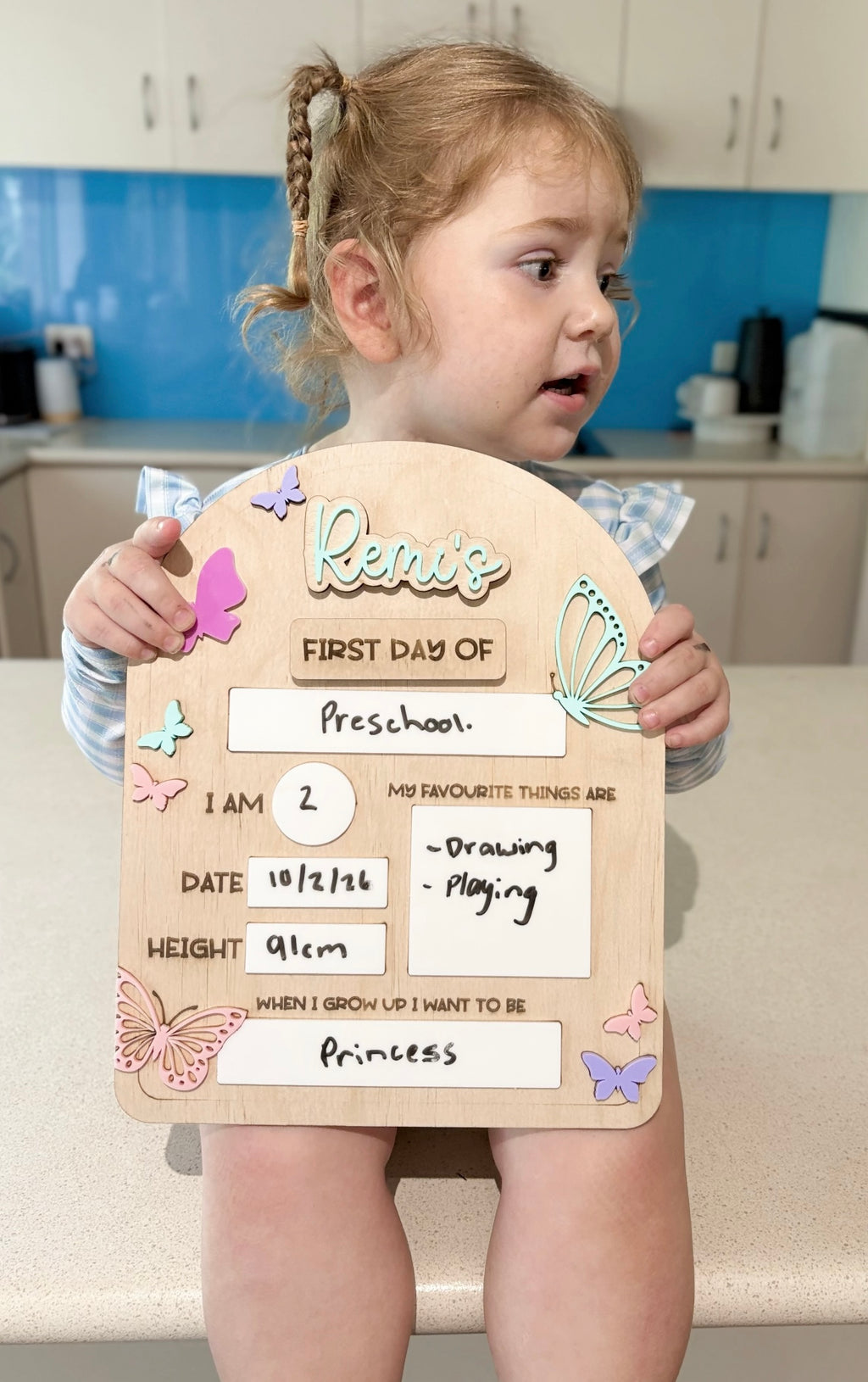 Interchangeable first day/last day board - butterflies design