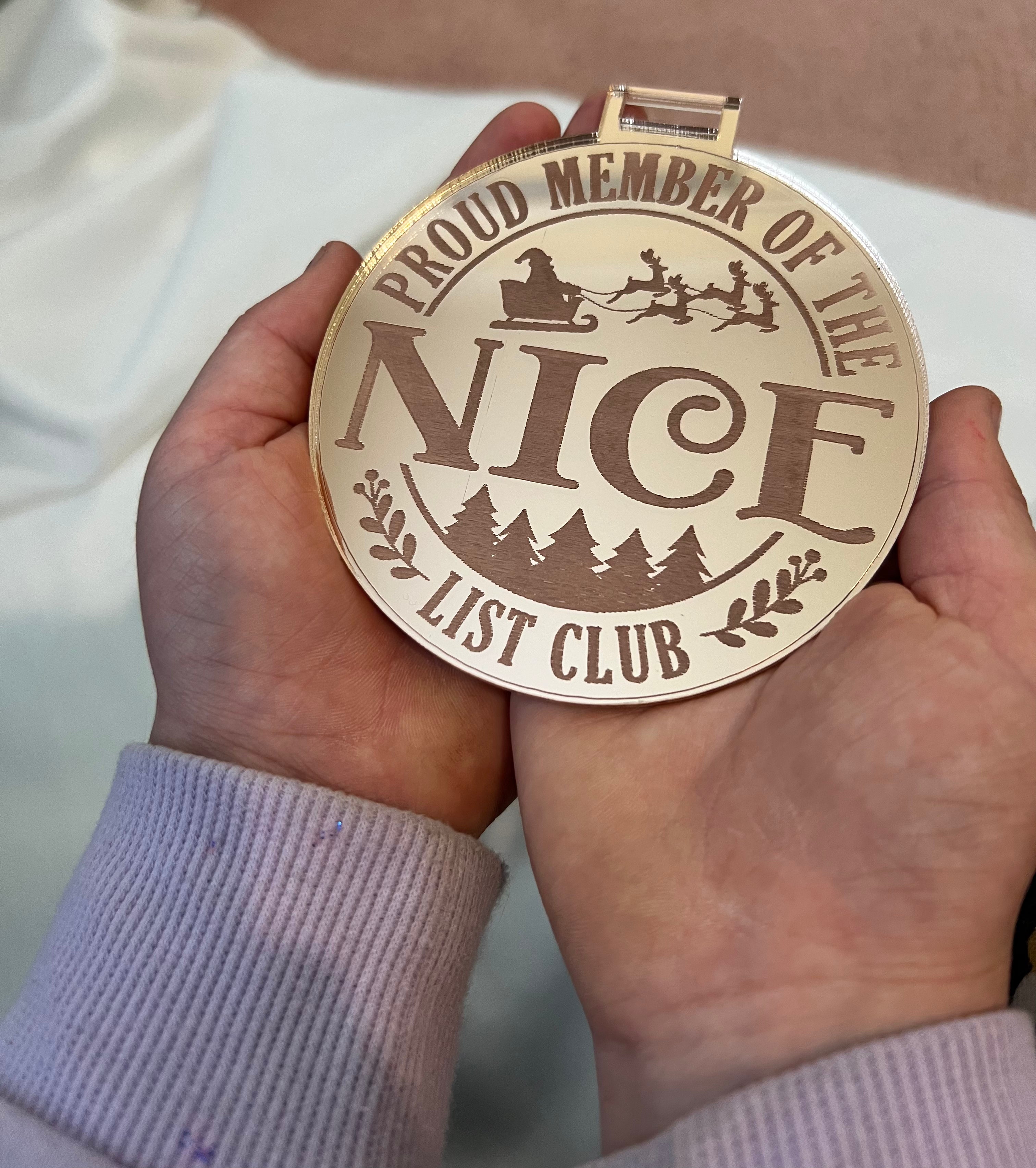 Nice list medal & card