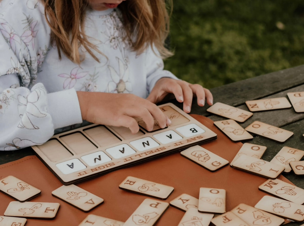 Auslan sign language learning board - 4 Little Dreamers