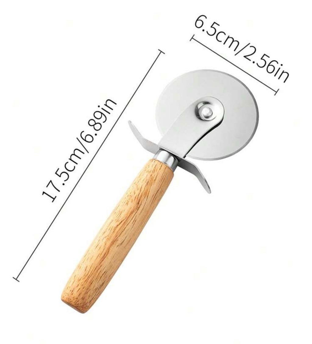 Personalised pizza cutter - 4 Little Dreamers