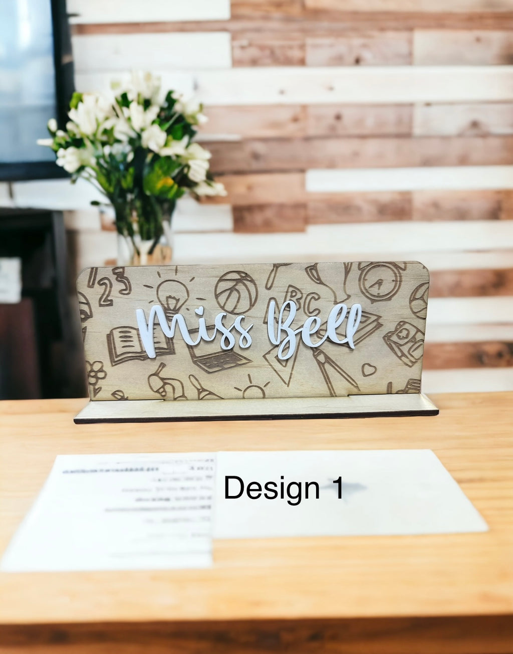 Teachers desk names - 4 Little Dreamers