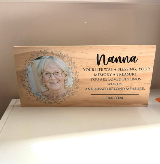 Memorial - photo block design 2