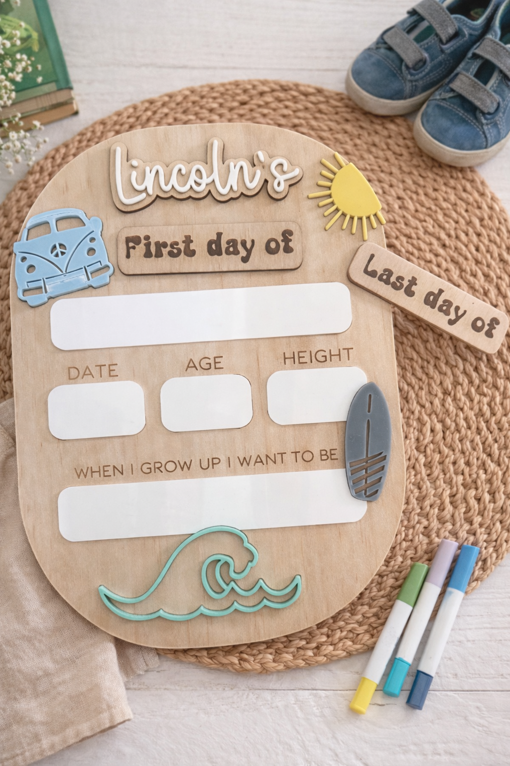 Interchangable first day/last day board - Surfing design