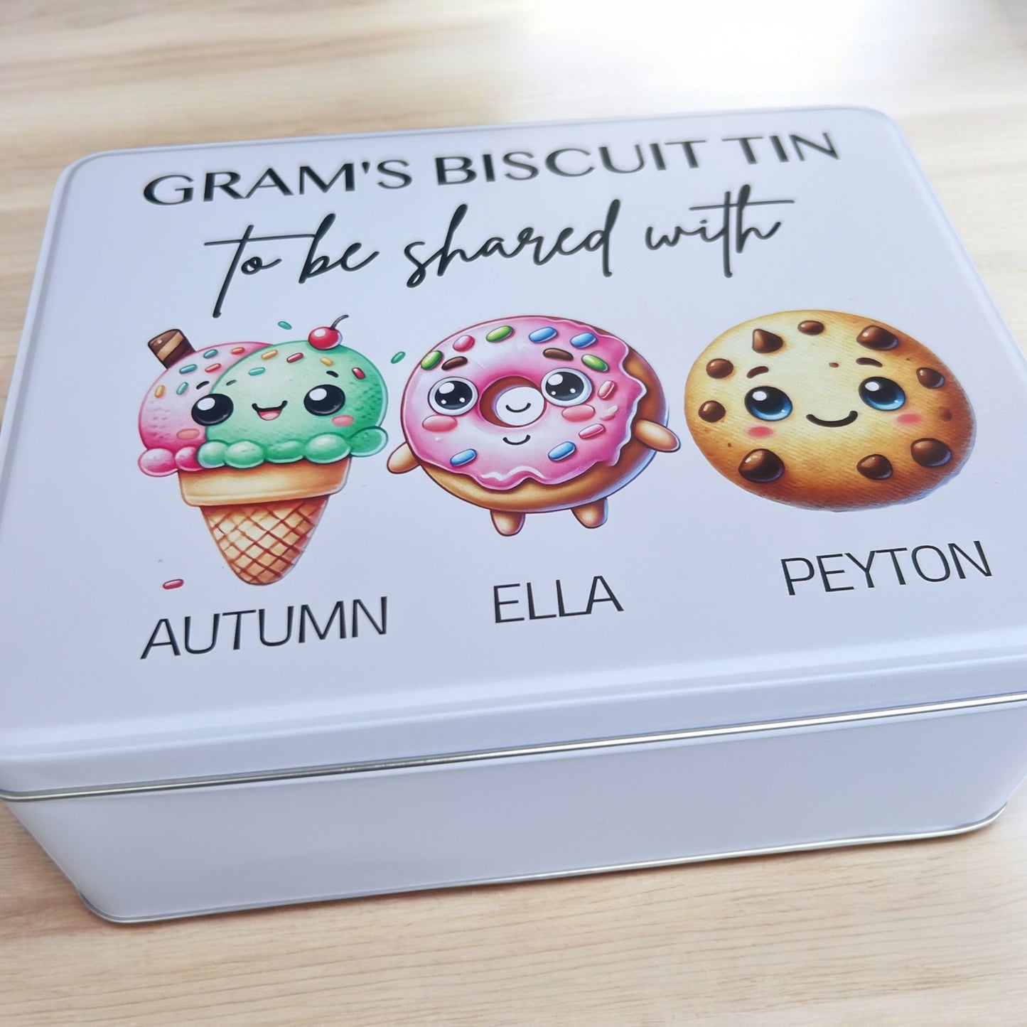 Personalised biscuit tins