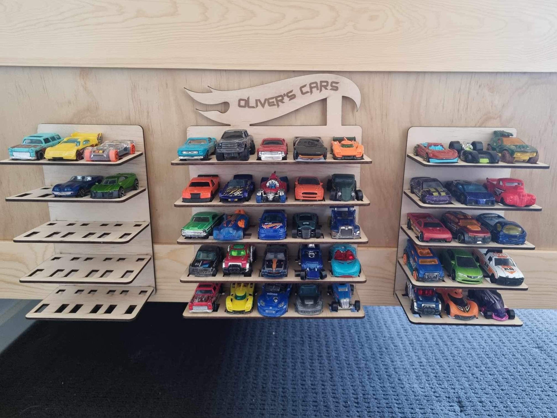 Car storage shelf - 4 Little Dreamers