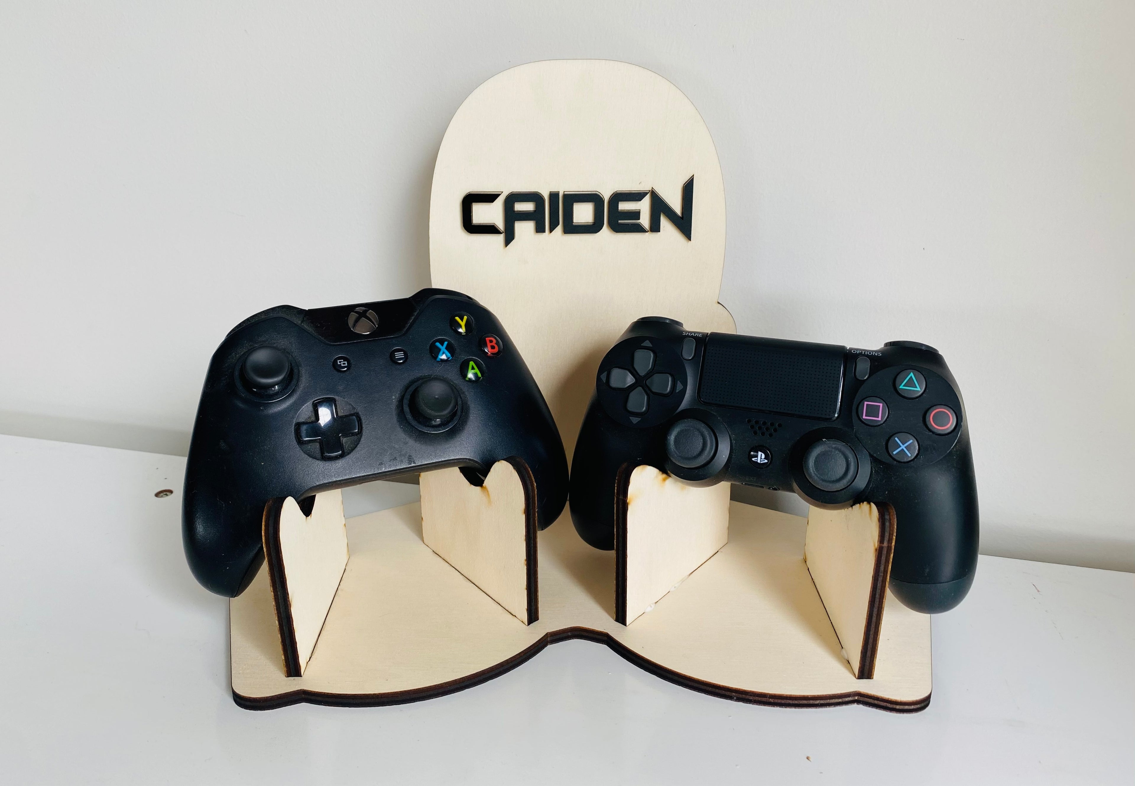 Gaming stands - 4 Little Dreamers