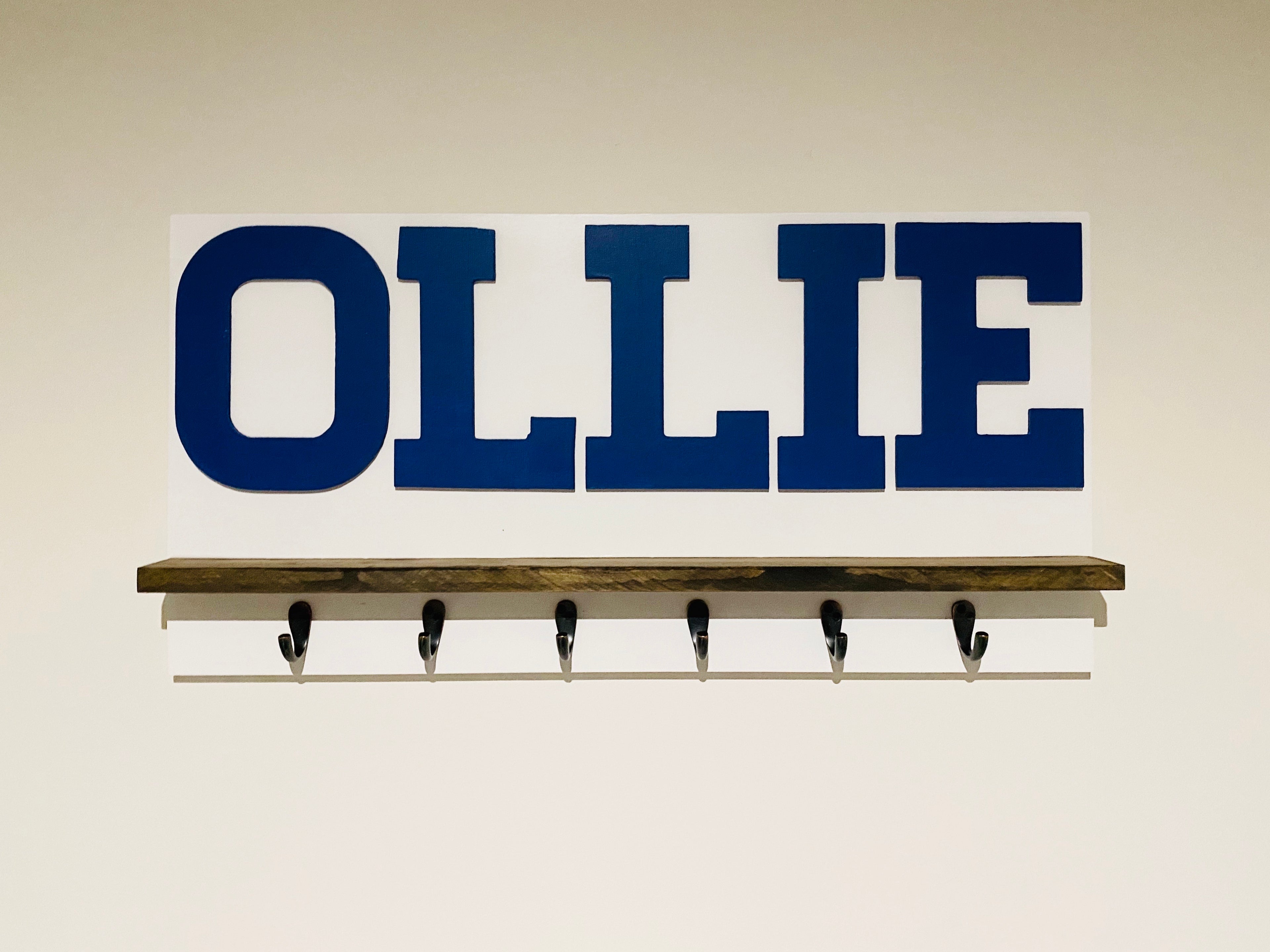 Kids wall shelf - 4 Little Dreamers