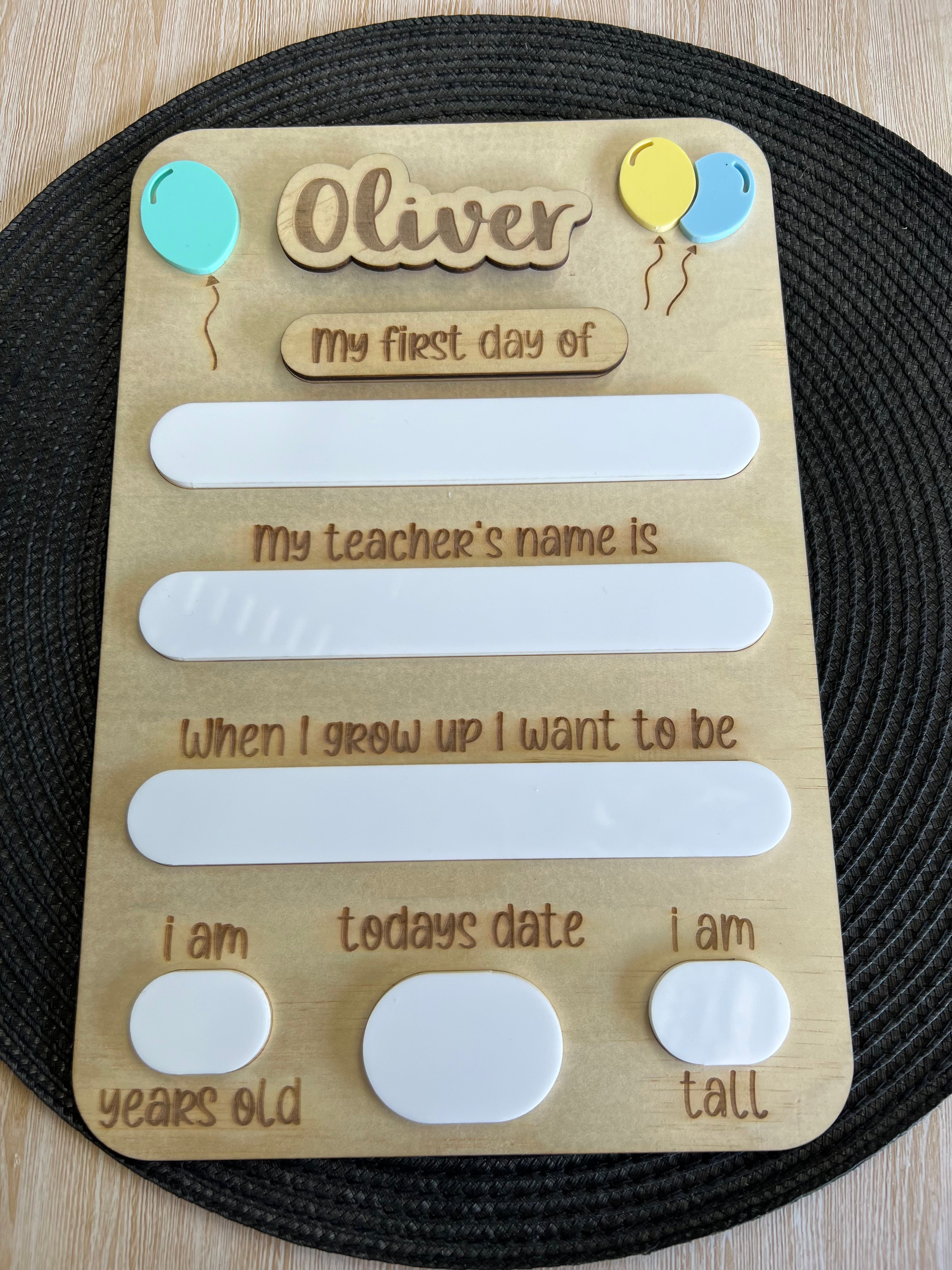 Interchangeable first day/last day board - 4 Little Dreamers